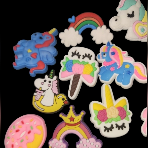 16 Colorful Unicorn and Rainbow Croc Charms - Picture 3 of 3